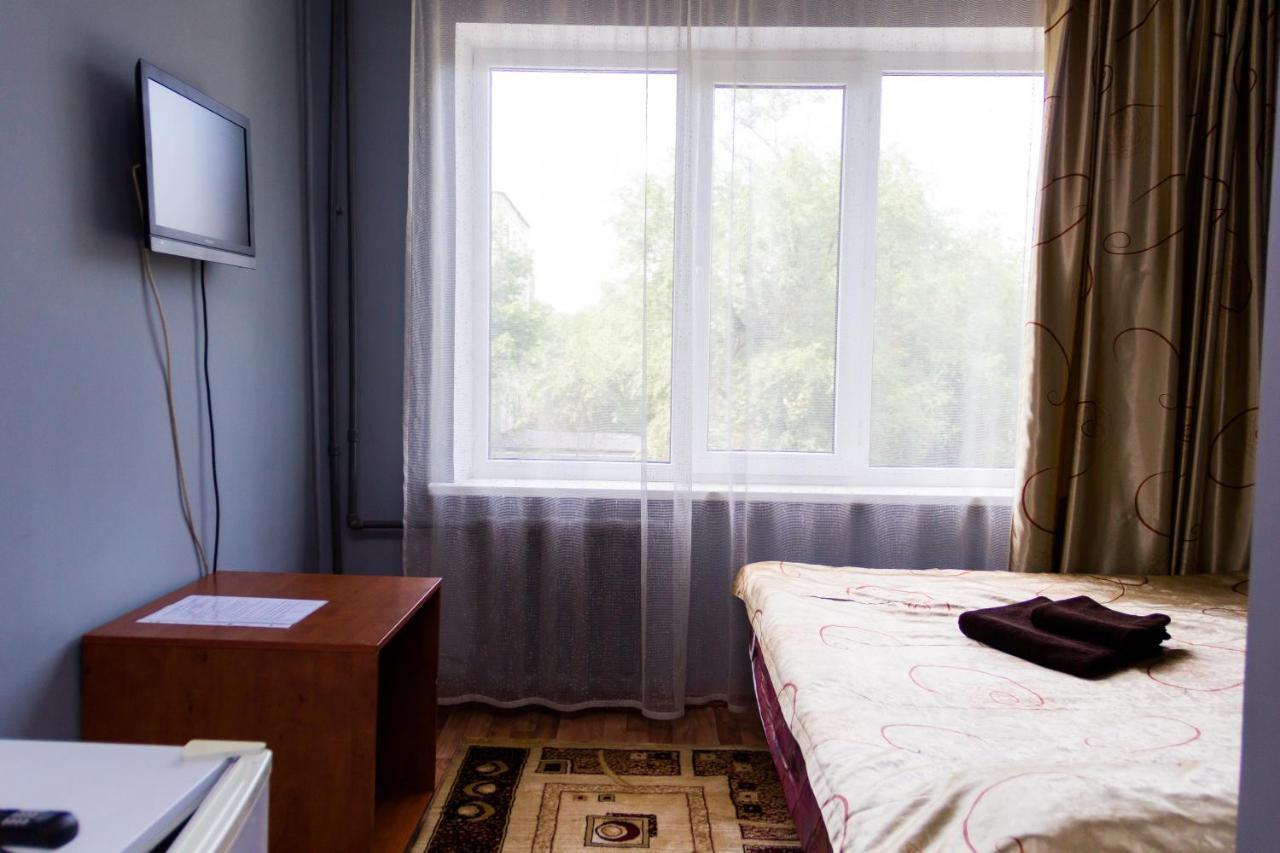 Hotel Tahar Almaty Esterno foto