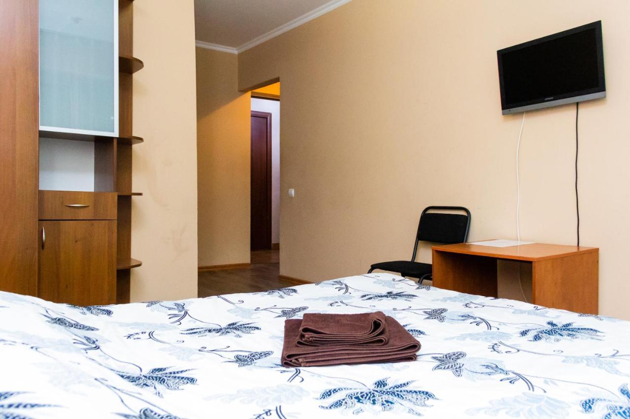 Hotel Tahar Almaty Esterno foto
