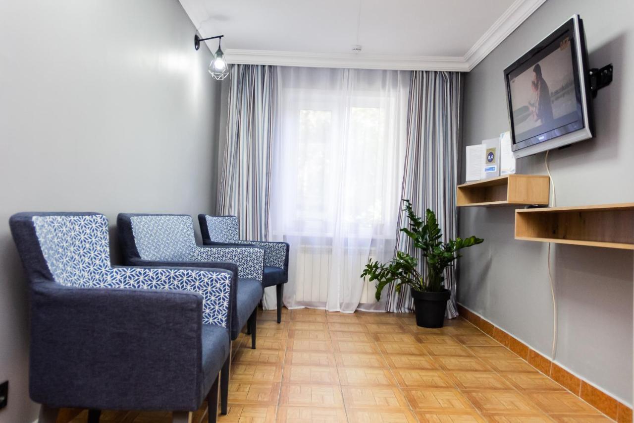 Hotel Tahar Almaty Esterno foto