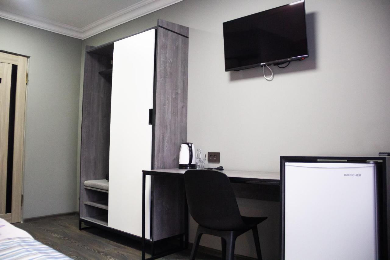 Hotel Tahar Almaty Esterno foto