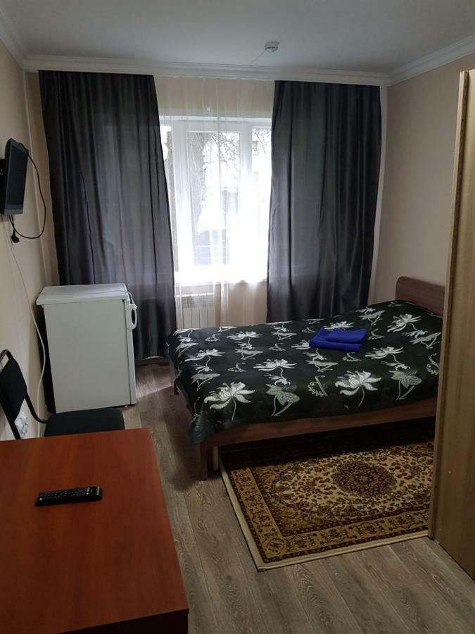 Hotel Tahar Almaty Esterno foto