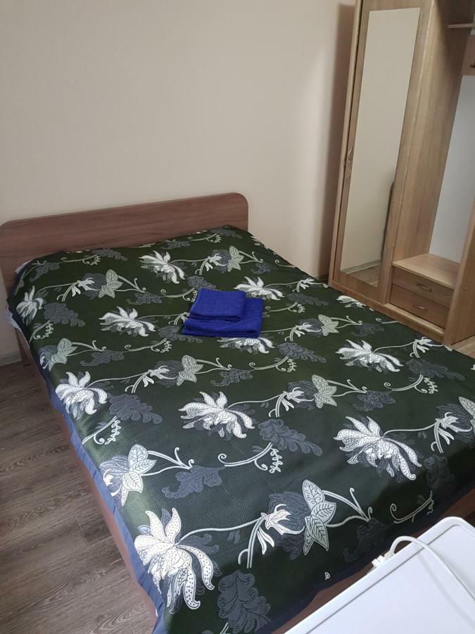 Hotel Tahar Almaty Esterno foto